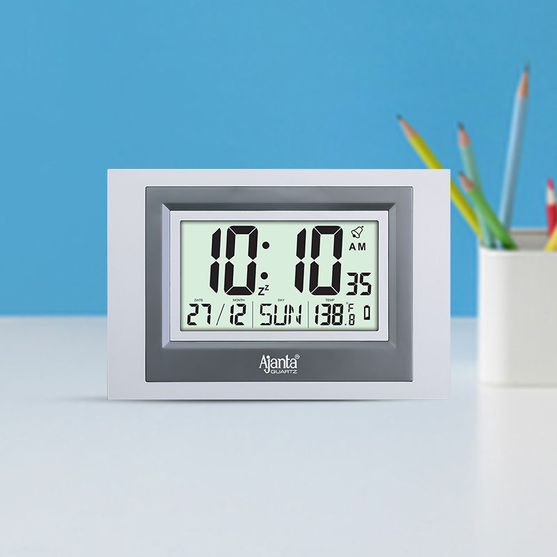 LCD-145-FRONT-SILVER-_MGL0324-QQQ-29-11-21_lifestyle Digital Clock