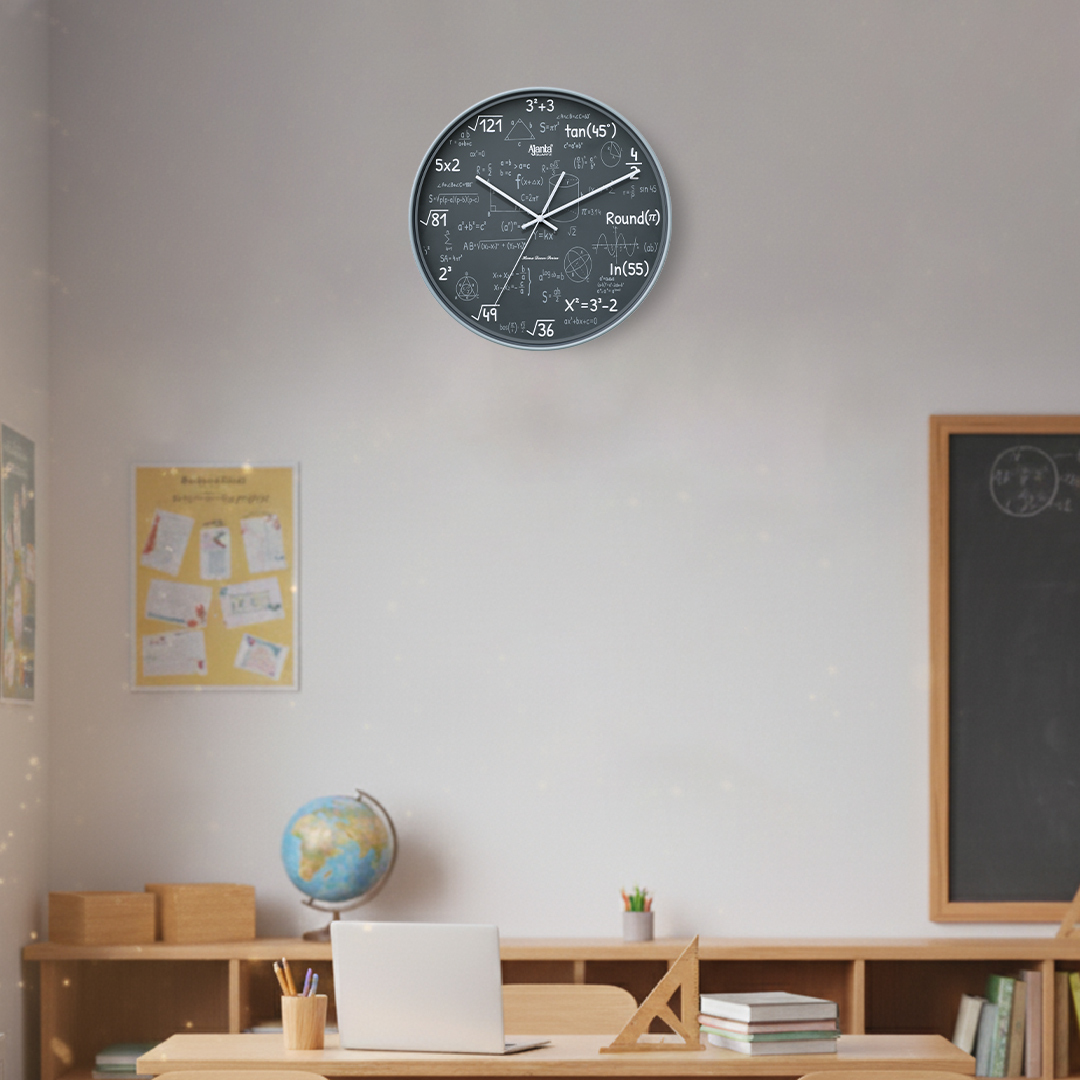 10077-FRONT-555--GREY-IMGL6768-QQQ-15-02-2025-Lifestyle