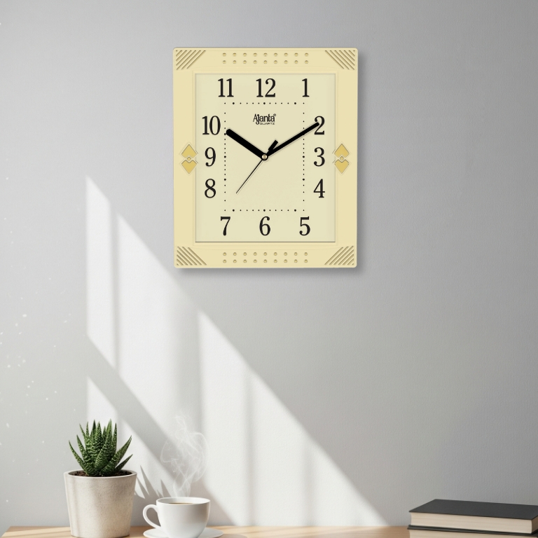 Wall-Clock-Simple-Clock-1947-Ivory.jpg